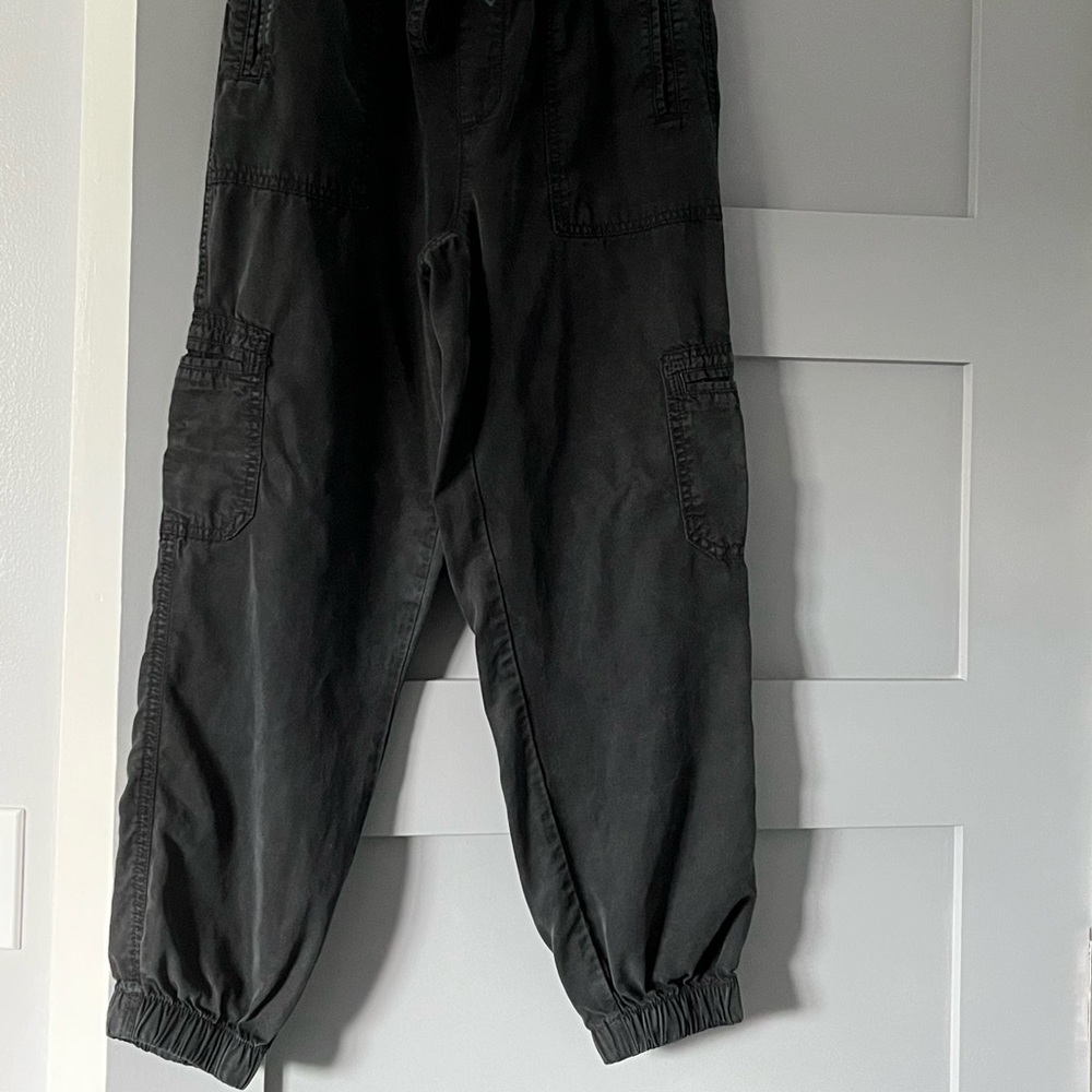 American Eagle tie-waist joggers